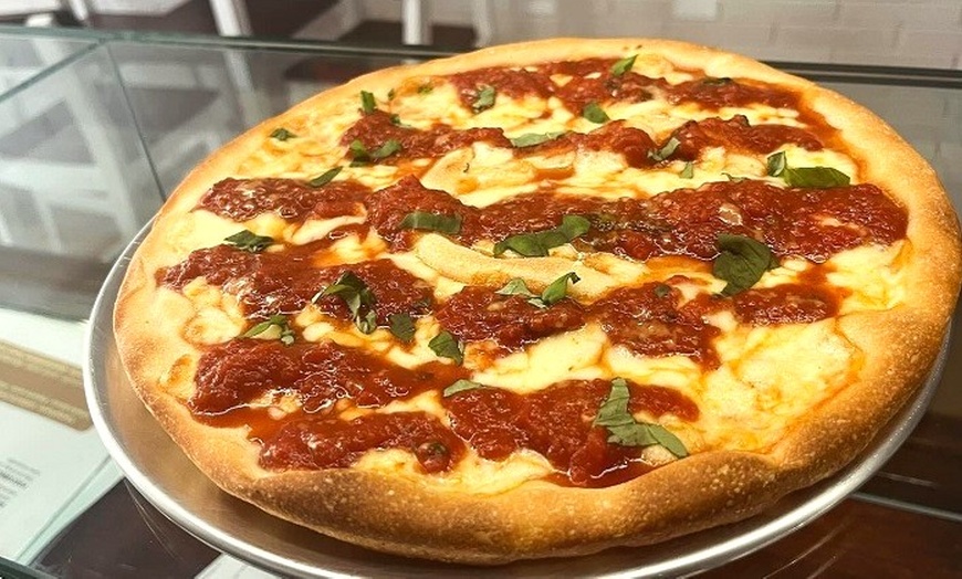 Image 19: ¡Dirección Italia! Menú completo de pizza o pasta para 2 o 4 personas