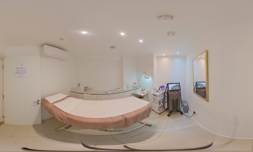 Image 2: 3 or 6 Sessions Brazilian or Hollywood Bikini Soprano ICE Platinum