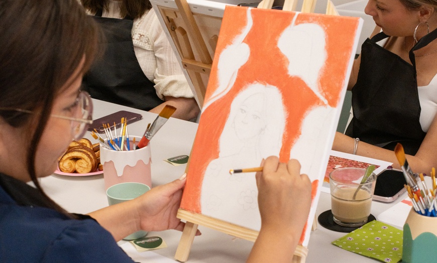 Image 17: Taller para 1 o 2: pintura de cuadro o tote bag, o clase de maquillaje