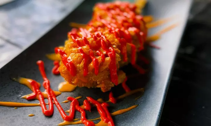 Menú coreano con seteu a compartir, 2 principales, postre y bebidas