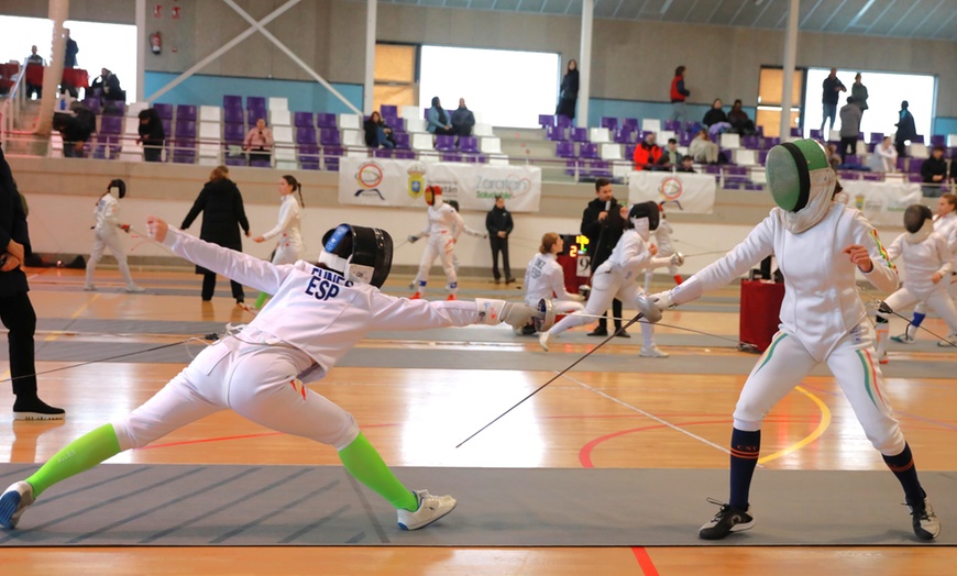 Image 8: Curso de iniciación de esgrima con 8 sesiones de 1 hora para 1 o 2 pax