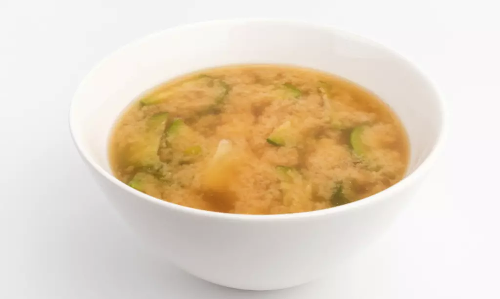 Sushi-Platte mit Vorspeise, Dessert und Getränk für 2 oder 4 Personen