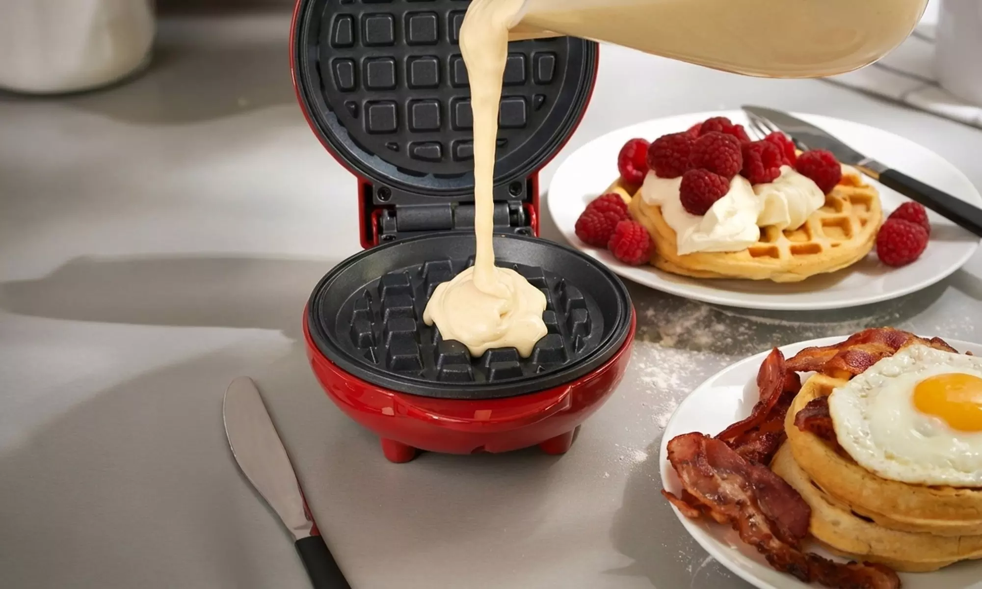 Giles and Posner Mini Waffle Maker