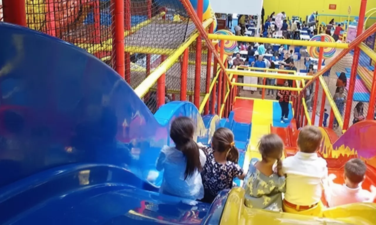 Weekday/Weekend Junior (under 3 years)/ Super Entry(3 years & over)