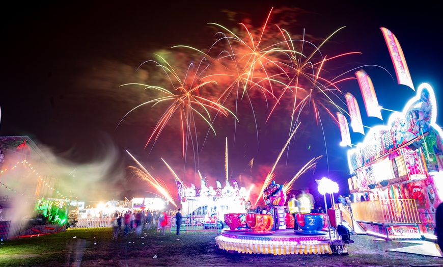 Image 14: Autumn Lights 2025: Fireworks, Music & Family Fun Ticket