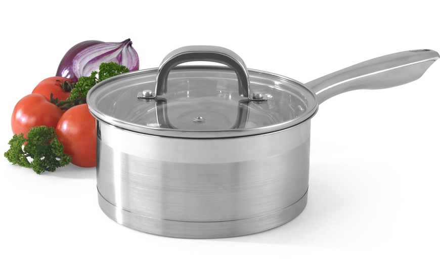 Image 6: Salter Three-Piece Saucepan Set