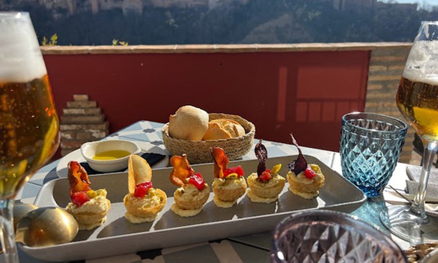 Image 2: Hasta 30% de dto. en Tour por los pubs / Bares en Disfruto dulce de mar S.L