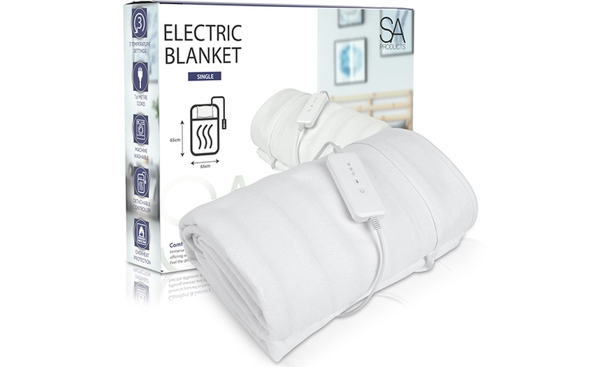 Image 12: Heating Blanket with Three Heat Settings and Quick-Tie Straps