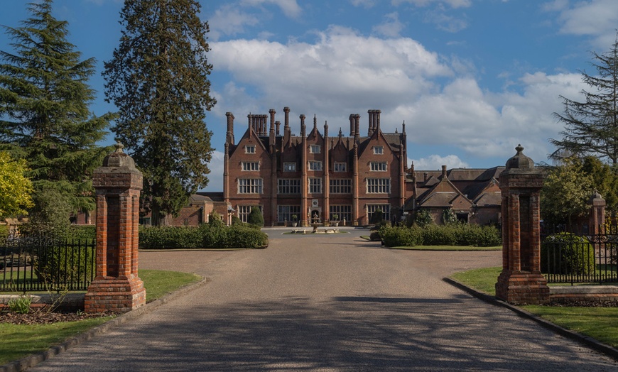 Image 10: Spa Day for 1 or 2 with Two 25 Minute Treatment, Lunch, & Prosecco 