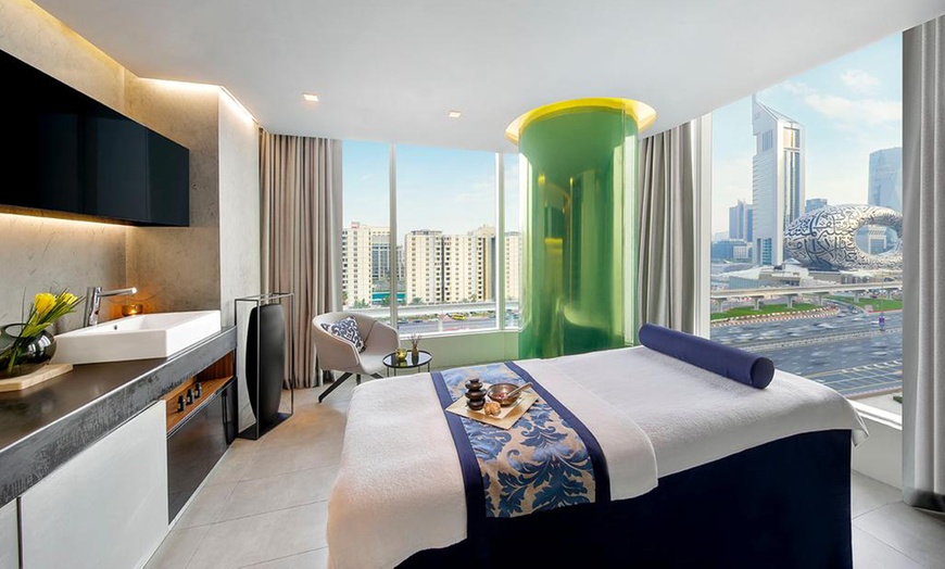 Image 2: Choice of 30-Minute 5* Treatment