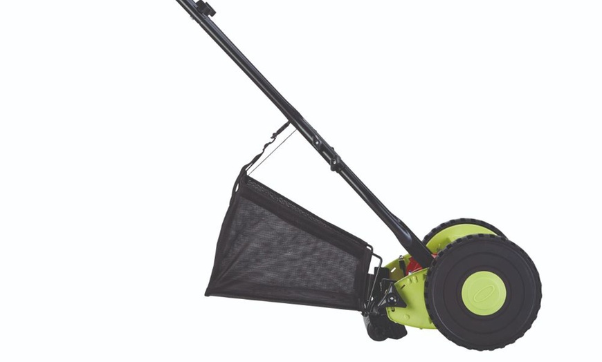 Image 7: Garden Gear Lawn Aerator or Manual Push Mower