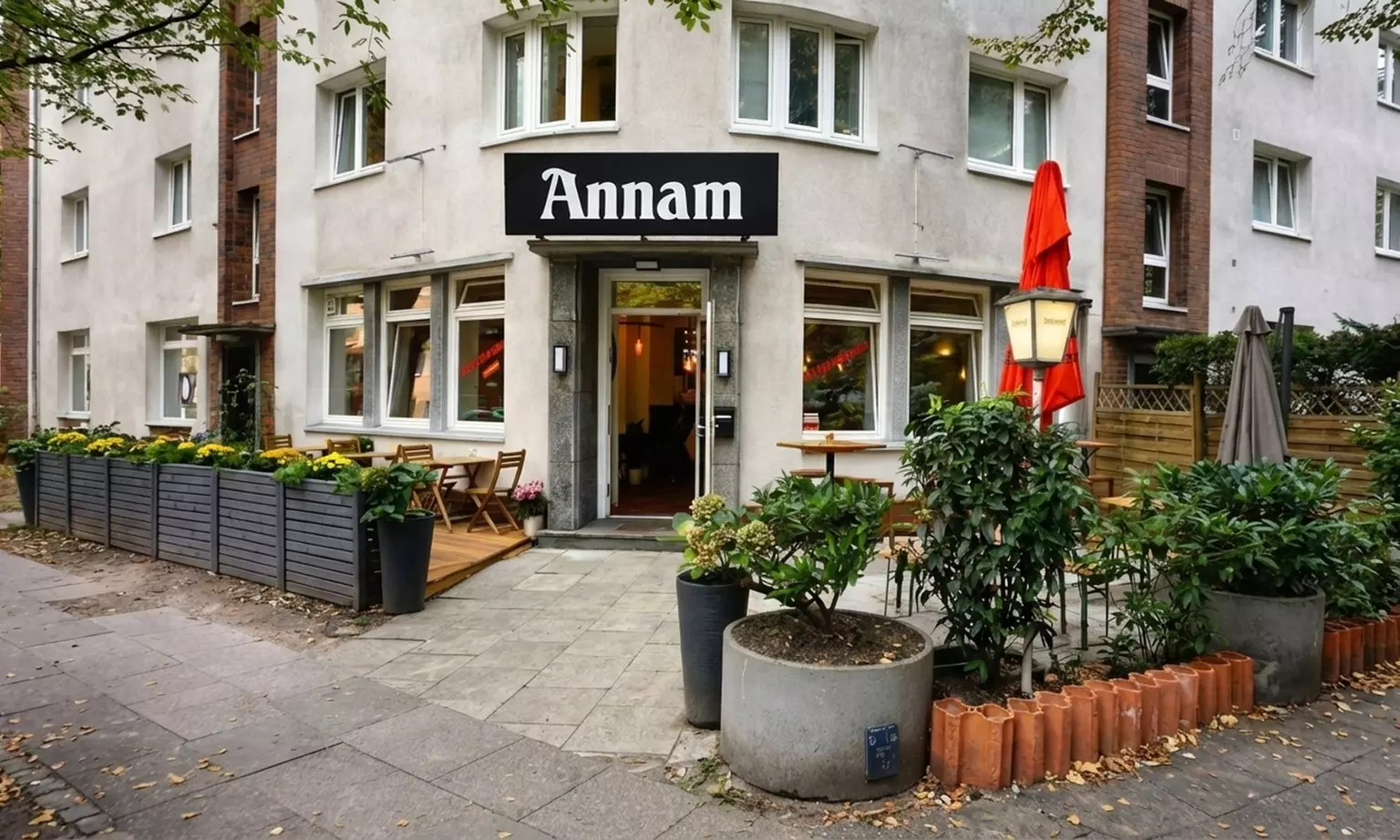 Vielfalt und Genuss: umfangreiche Sushi-Platte für 2 oder 4 Personen