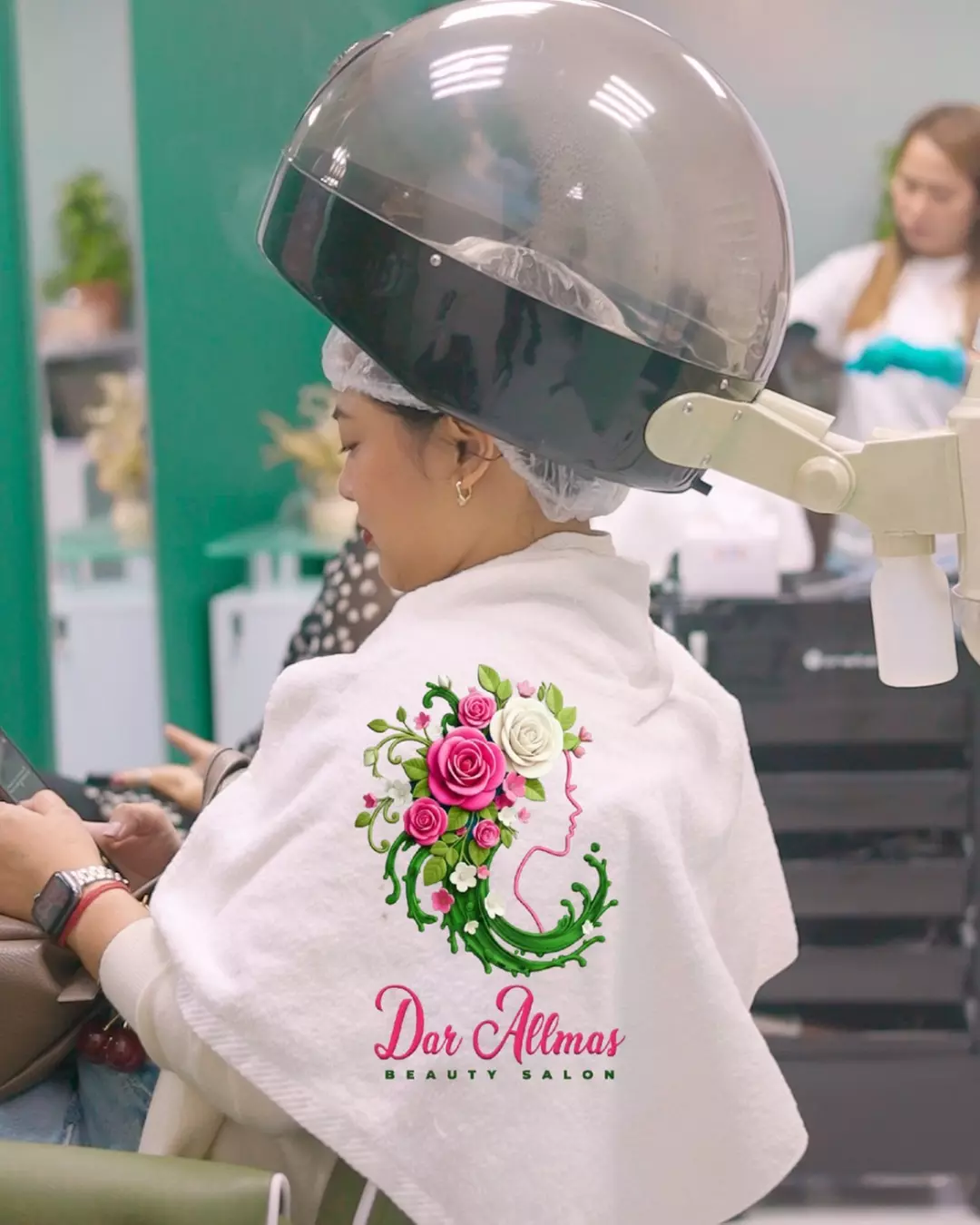 Transform with Dar Allmas Beauty Salon's Head-to-Toe Care, Party Ready Look & Nail Extensions (Up to 50% Off) - Primary Image