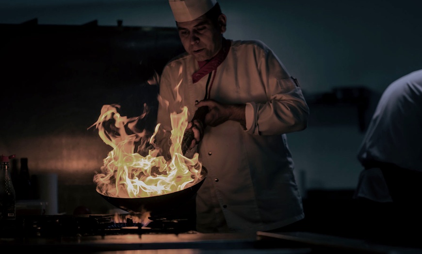 Image 7: Authenticité et convivialité autour de mezzés et grillades orientales