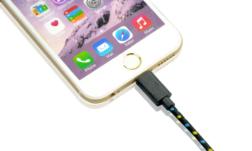 Image 2: 1m or 3m Cable for Apple iPhone, iPad and iPod With Free Delivery