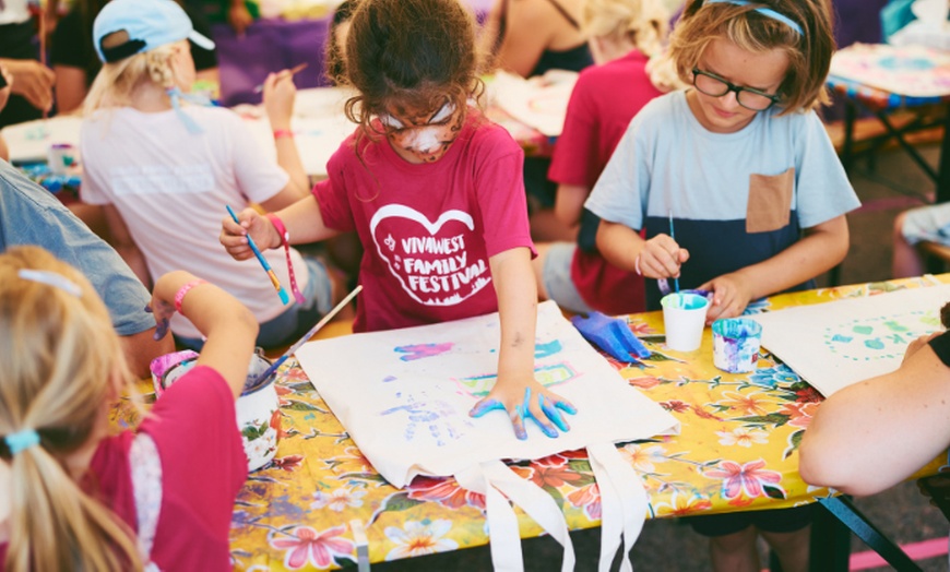 Image 8: Kind-, Erwachsenen- oder Familien-Ticket für VIVAWEST Family Festival