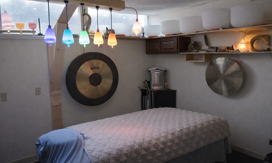 Image 2: Relax with a 60- or 90-Minute Therapeutic Massage Sessions