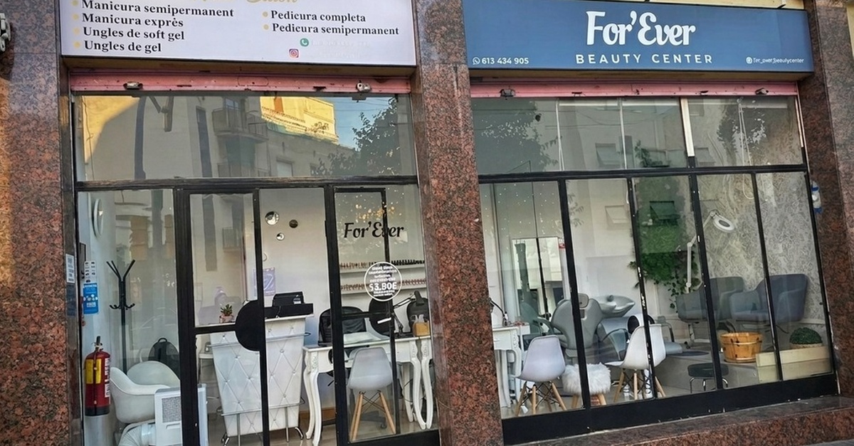 Servicio de manicura y pedicura semipermanente o softgel en Barcelona