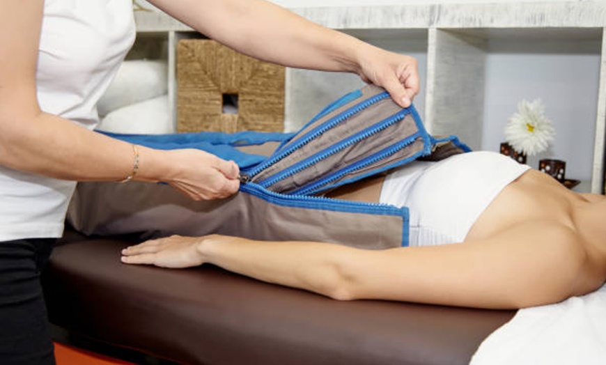 Image 13: 2 o 5 sesiones de combo reductor con hasta tres tratamientos a elegir