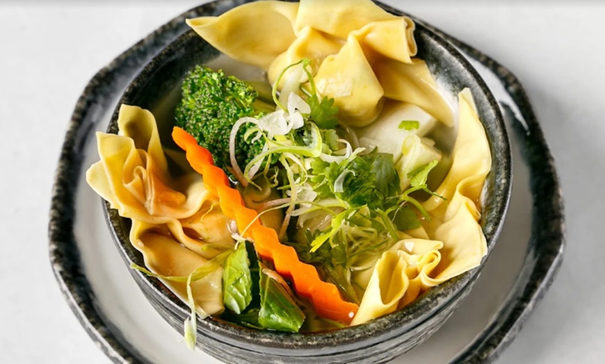 Image 3: 3-Gänge-Menü mit Ente oder veganer Hauptspeise für 1 bis 4 Personen