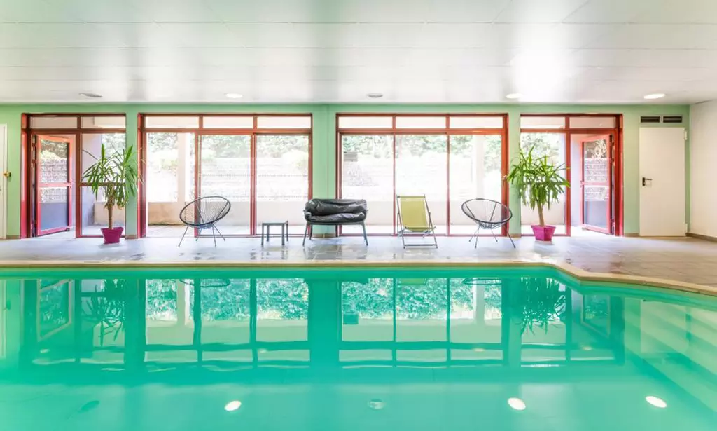 Carcassonne : studio ou appartement avec PDJ et balcon en option pour 2 ou 6 personnes à la Résidence CERISE - Primary Image