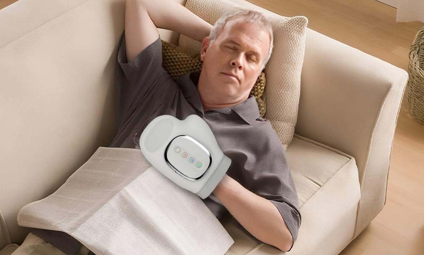 Image 2: Hand Massager Airbag - Electric with Heat and Compression