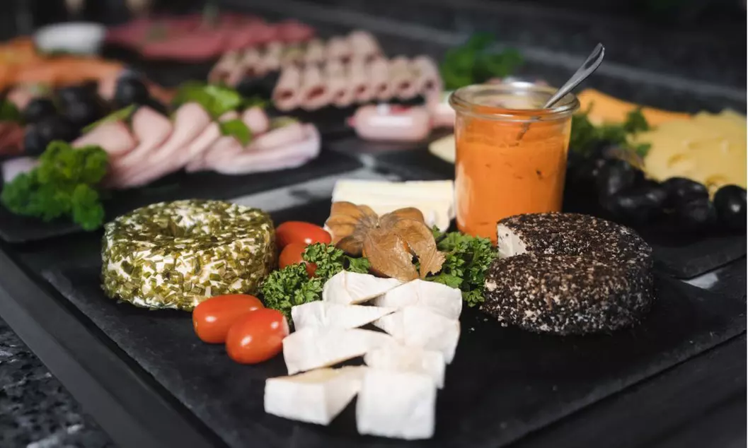 All-You-Can-Eat: Frühstück für 2 oder 4 Personen in Köln