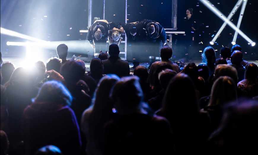 Image 2: Champions of Magic - Up to 28% Off