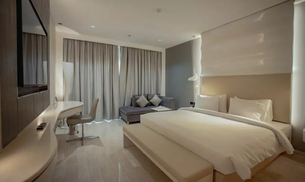 5* Al Ain: 1 Night Weekday or Weekend Stay with Optional Breakfast