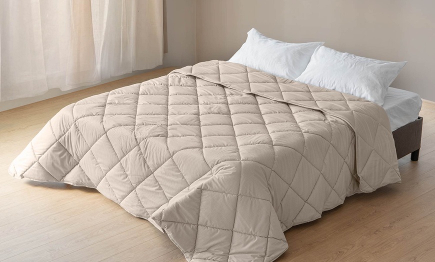 Image 3: Italian Made Winter Quilt