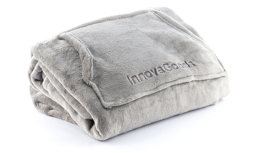 Image 9: InnovaGoods übergroße Sweatshirt-Decke Swug mit Fleece-Innenfutter