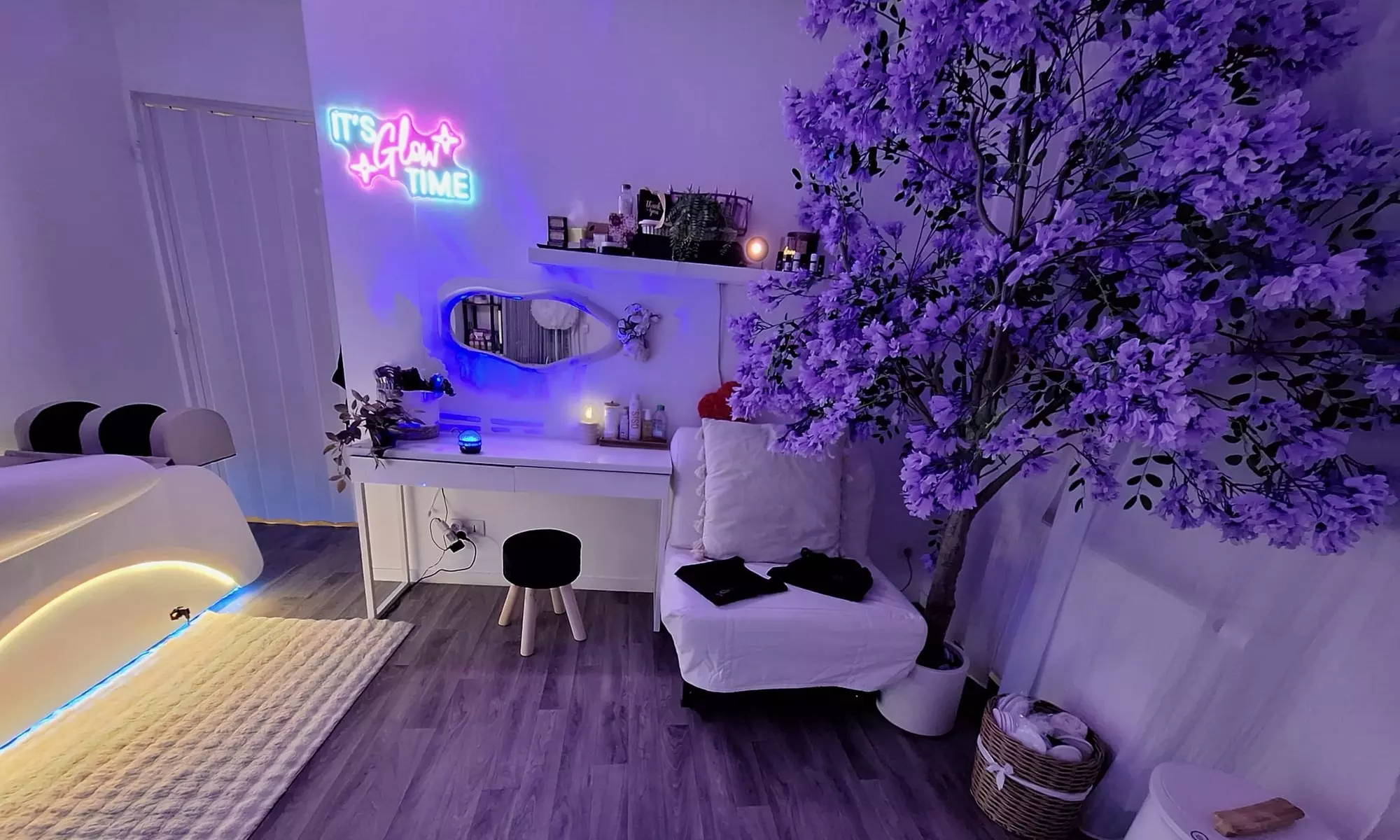 Head spa relaxant avec modelage facial et soin profond