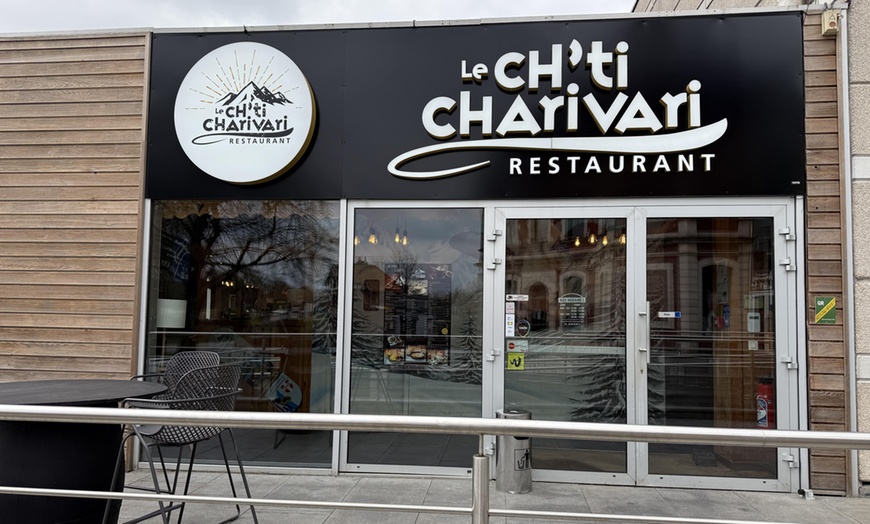 Image 2: Vivez un repas savoyard dans le Nord : charcuterie et fromage fondu