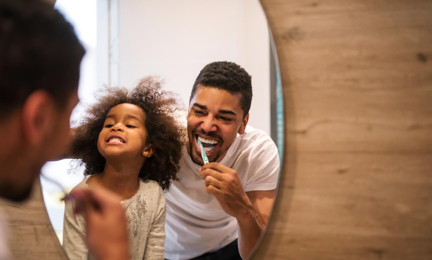 Image 4: Airflow Teeth Cleaning or Scale and Polish with Dental Consultation