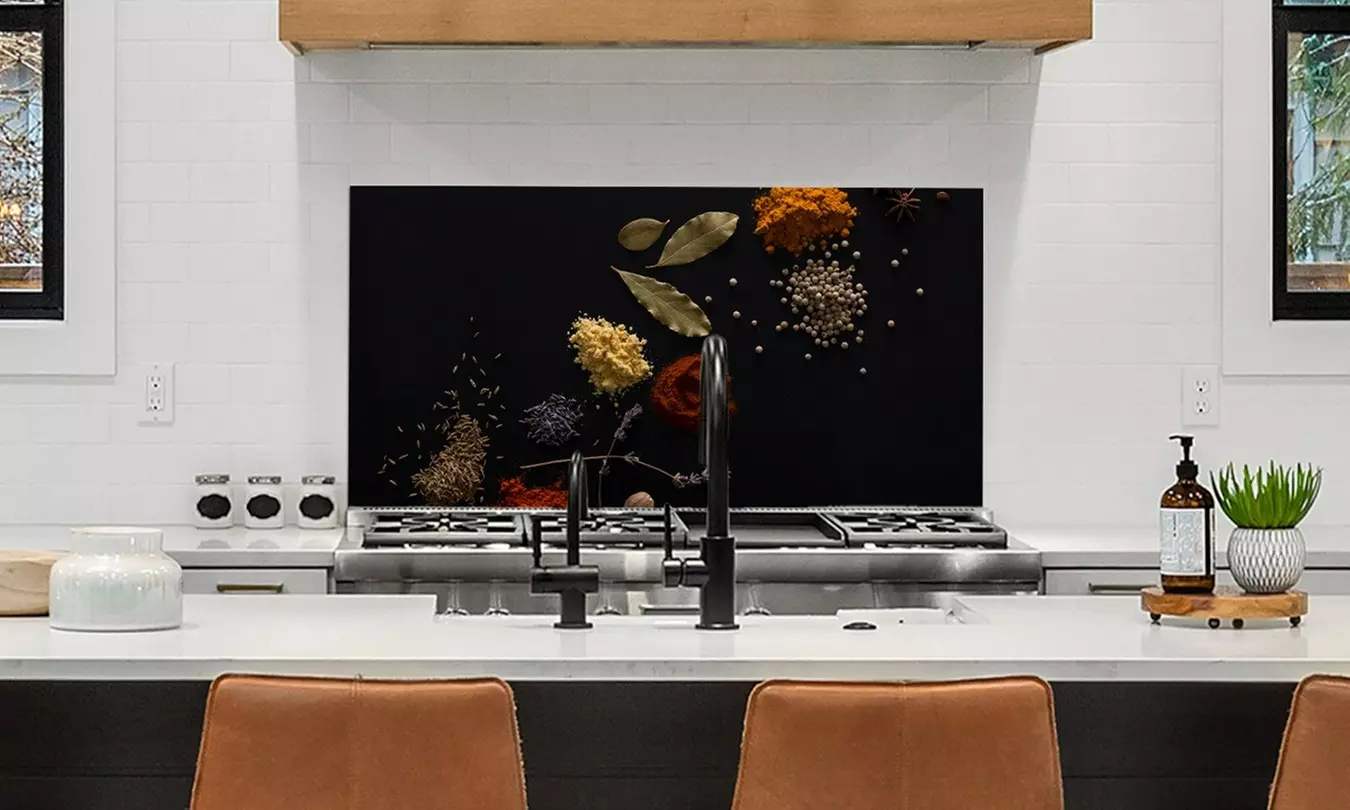 Aluminium spatscherm voor in de keuken