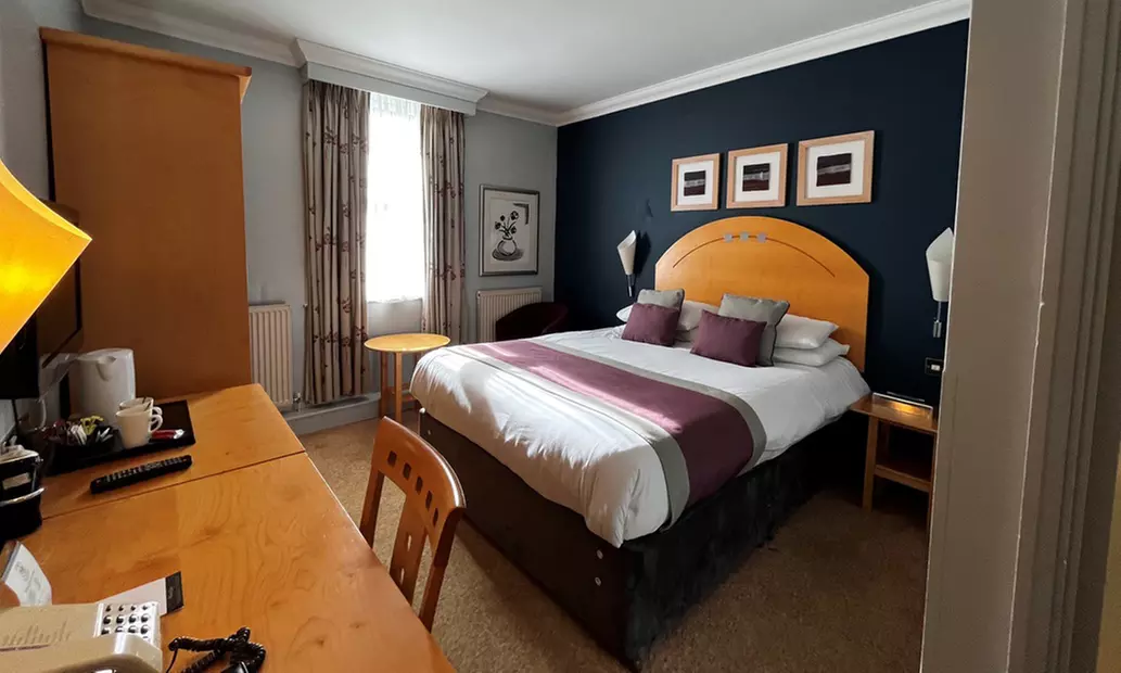 Darlington: Double or Twin Room w/ Breakfast & Optional Leisure Access