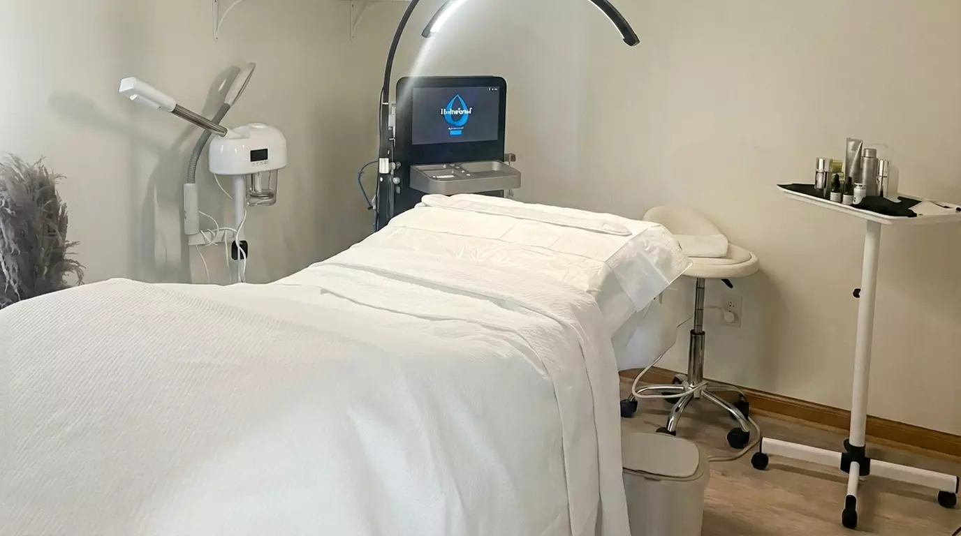 Aesthetics By Kell: Brow Lamination, Lash Lift & Brow Shape & Tint