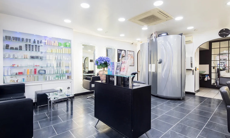 Image 5: Up to 54% Off on Facial at Lux Studio