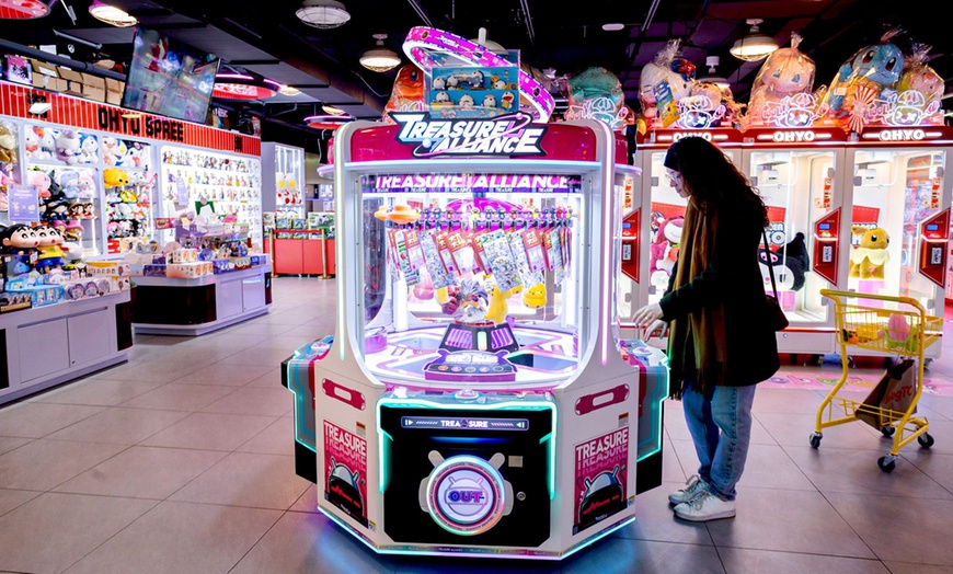 Image 3: Toronto Largest Claw Machine Arcade