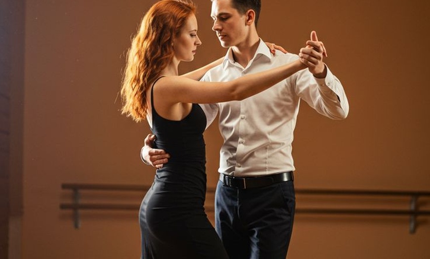 Image 4: Four Beginners Bachata Classes