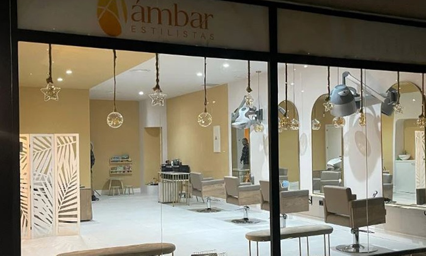 Image 8: Hasta 90% de dto. en Reducción de grasa/celulitis - Sin marca en Ambar Estilistas