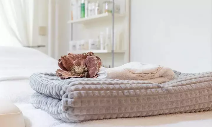 Permanent Make-up für Augen oder Augenbrauen für 1 Person