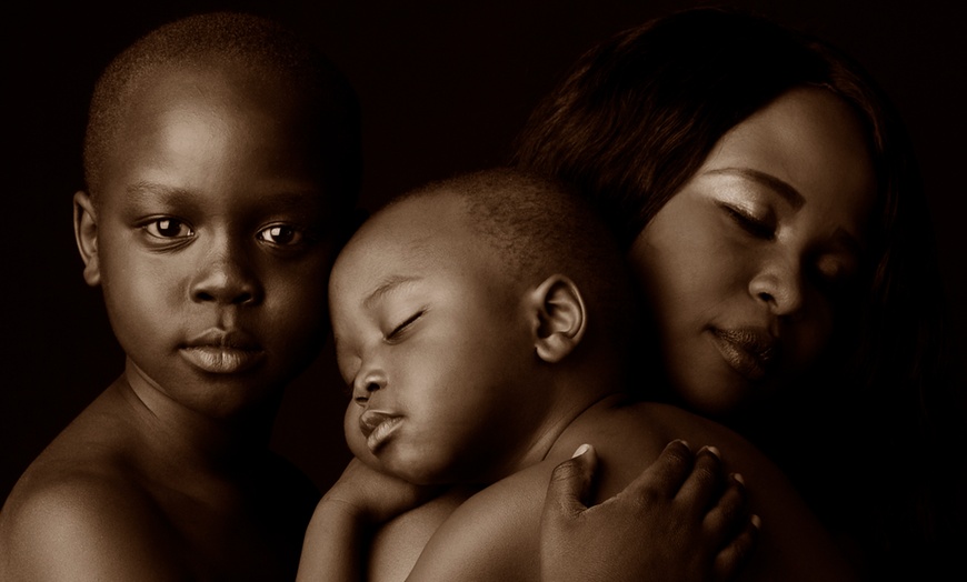 Image 12: Family Portrait, Pet Photography, or Couples Photoshoot Experience