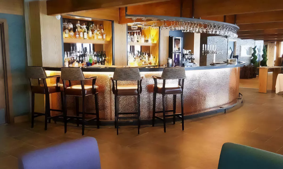 Loch Lomond: 4* Stay with Full Scottish Breakfast and Optional Dinner