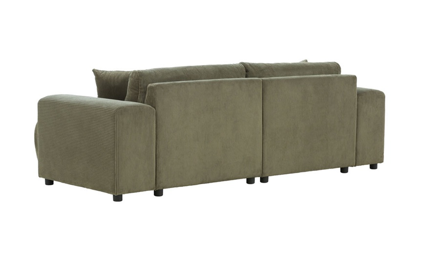 Image 8: Canapé d'angle réversible 3 places "Jambi" de Kocoon en velours côtelé