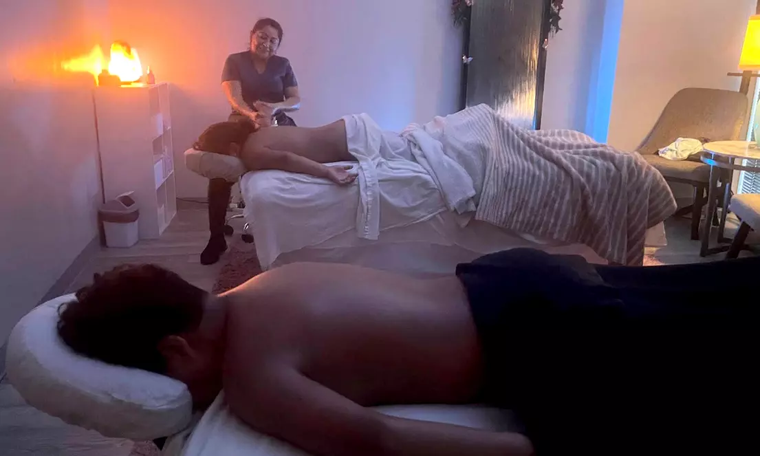 60-Minute, 90-Minute, or 120-Minute Couples Massage to Relax Together 