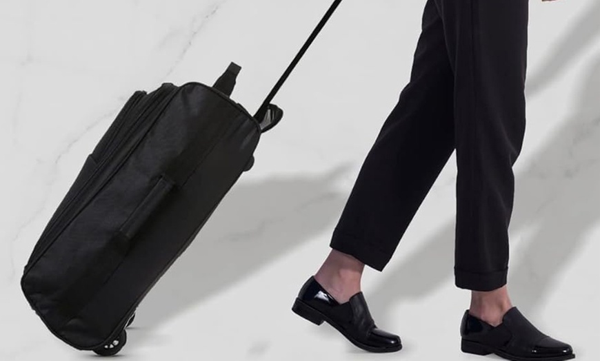 Image 8: Lightweight Travel Black Cabin Trolley Bag