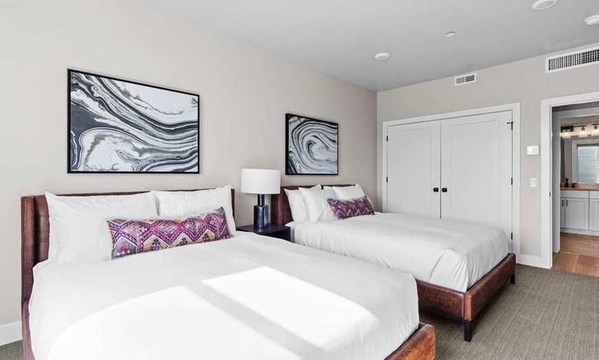 Image 10: Member Pricing: 4* Mountain Resort in Park City with Sweeping Views 
