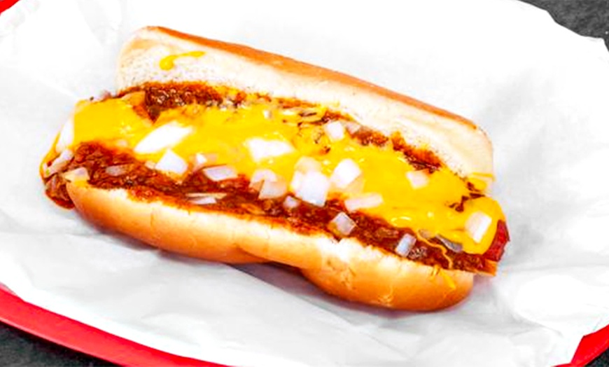 Image 6: The Ultimate Chicago Street Food Experience in Yorkville!