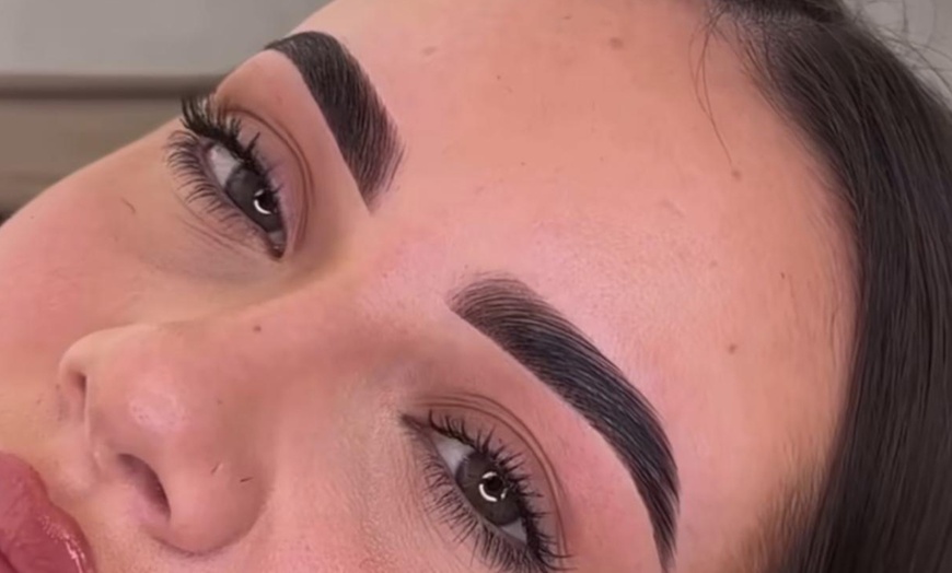 Image 2: Zahnschmuck mit Swarovski®-Kristallen, Lashlifting oder Browlifting